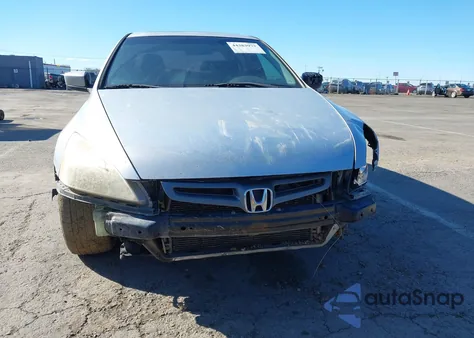 2004 Honda Accord 2.4 Ex z USA, uszkodzony, nr VIN JHMCM56884C002304
